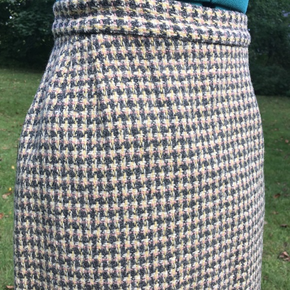 Vintage Dresses & Skirts - Vintage 60s Handmade Wool Houndstooth Pencil Skirt